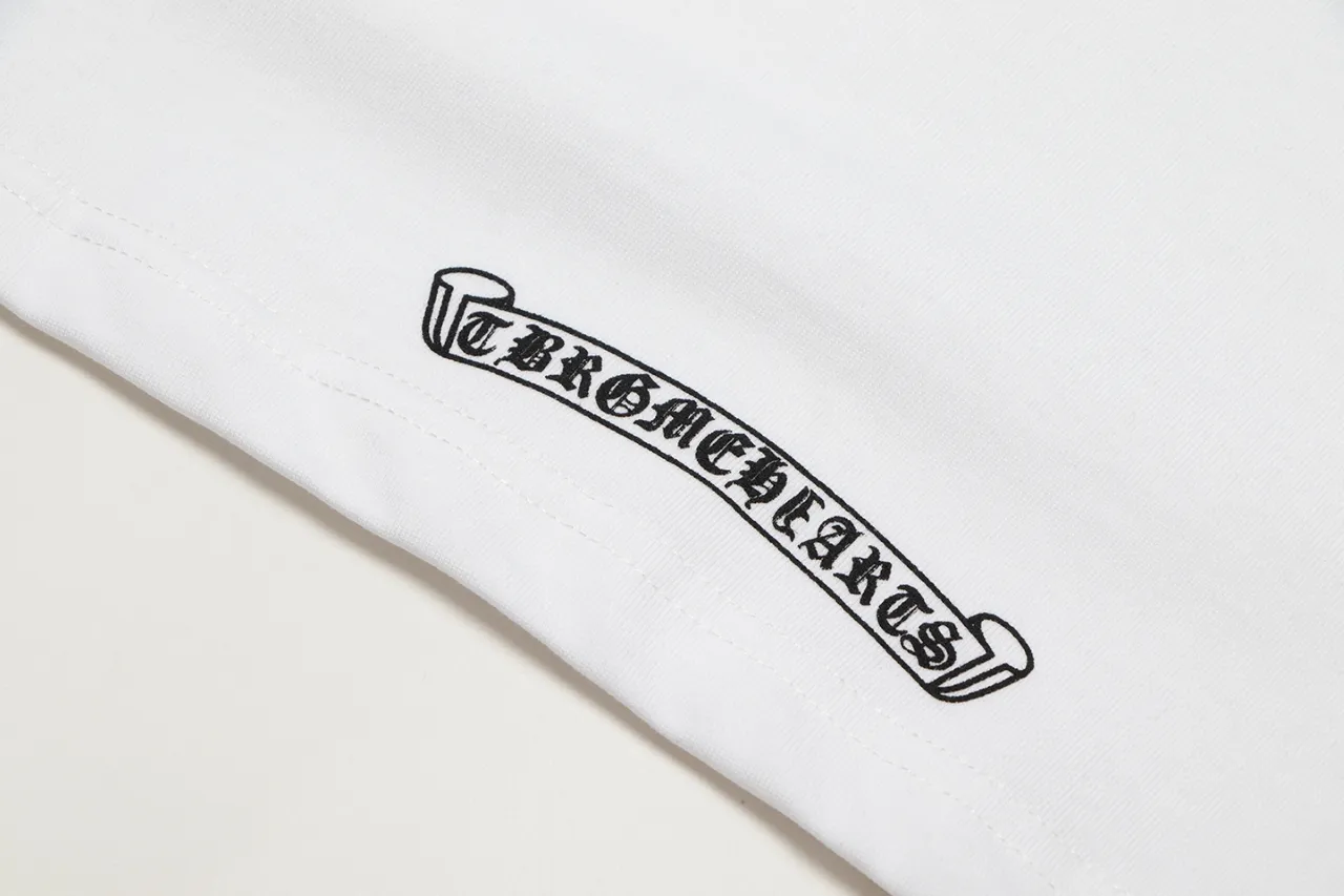 P150 Chrome Hearts Chrome Hearts Sanskrit Horseshoe Camouflage Print Short Sleeve Size: SMLXL Color: Black White